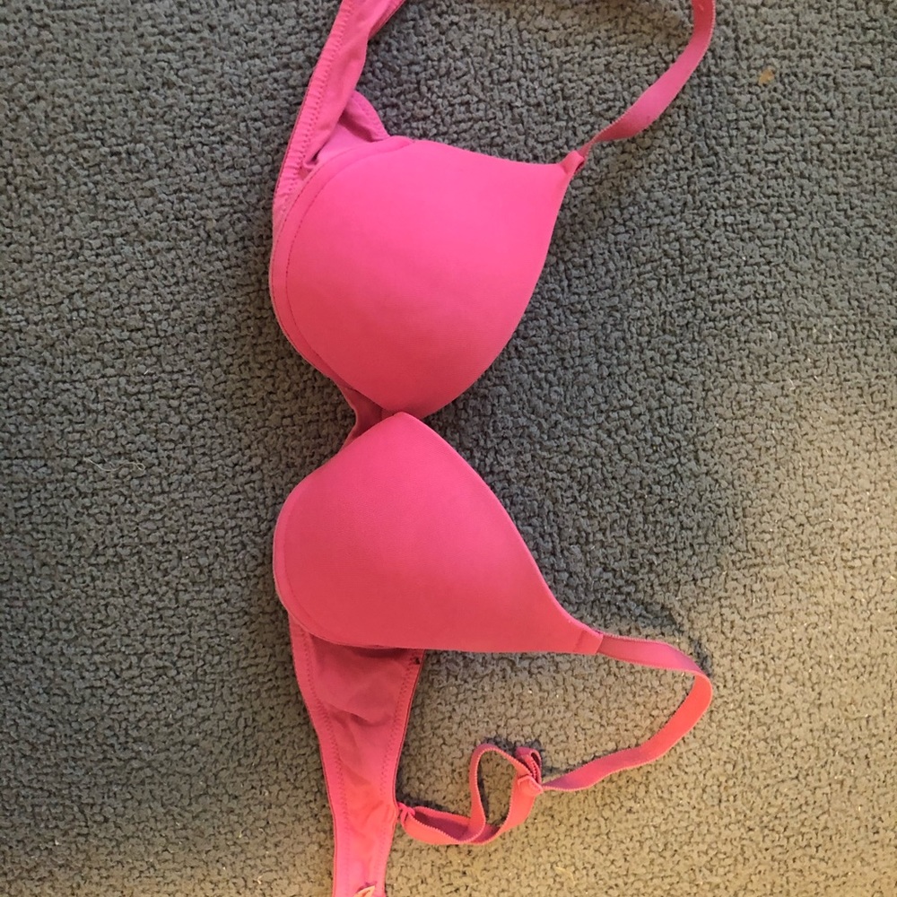 VS Pink wear everywhere push up bra 32B hot pink
